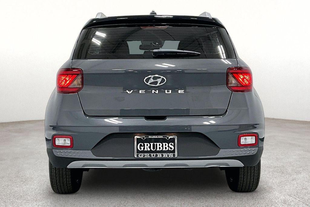 2026 Hyundai VENUE SEL W/Two-Tone Roof