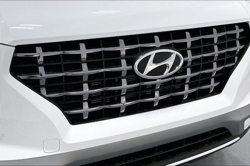2026 Hyundai VENUE SEL W/Two-Tone Roof