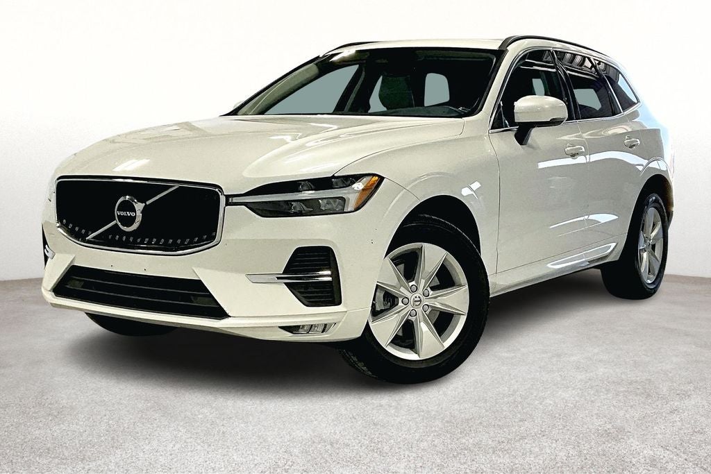 2022 Volvo XC60 B5 Momentum