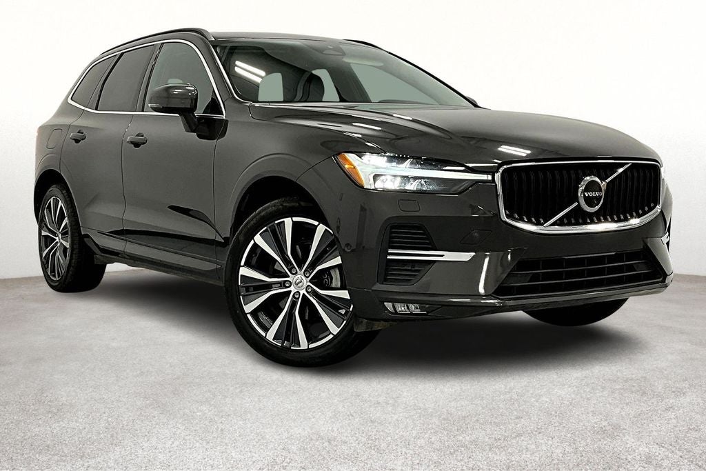2022 Volvo XC60 B5 Momentum