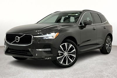 2022 Volvo XC60 B5 Momentum
