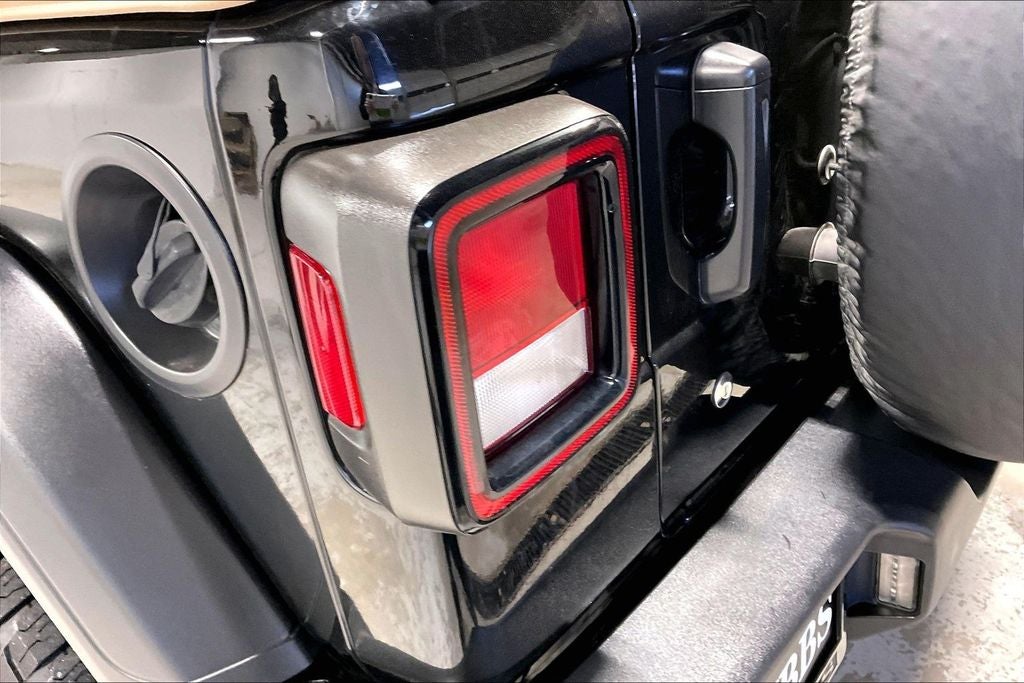 2020 Jeep Wrangler Unlimited Black and Tan 4x4