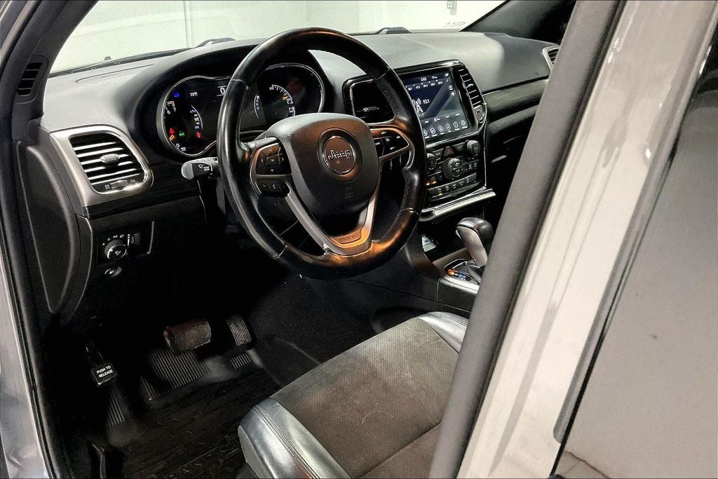 2021 Jeep Grand Cherokee Laredo X 4x4