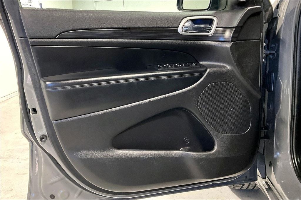 2021 Jeep Grand Cherokee Laredo X 4x4