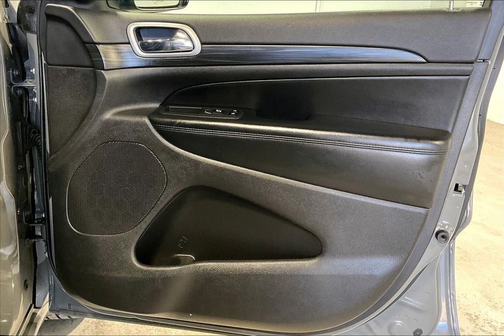 2021 Jeep Grand Cherokee Laredo X 4x4