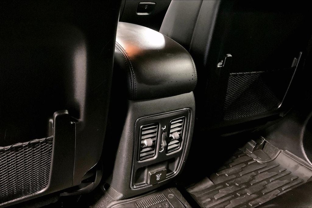 2021 Jeep Grand Cherokee Laredo X 4x4