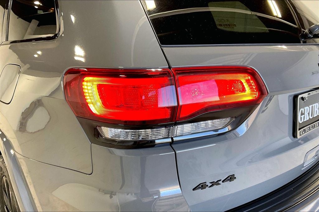 2021 Jeep Grand Cherokee Laredo X 4x4