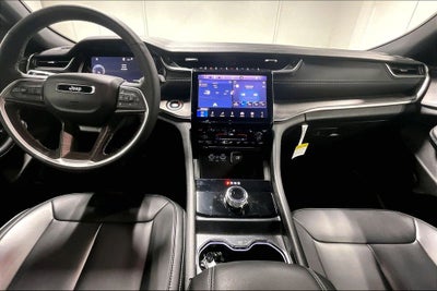 2025 Jeep Grand Cherokee Limited 4x2