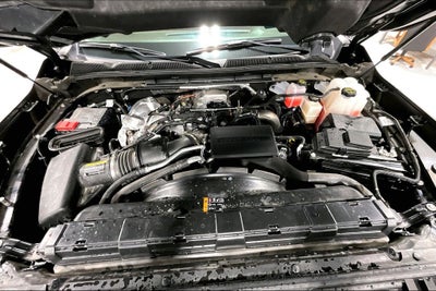 2025 GMC Sierra 3500HD 4WD Crew Cab Standard Bed Denali