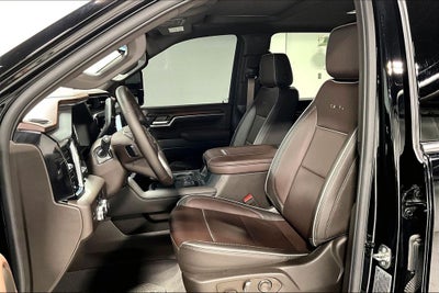 2025 GMC Sierra 3500HD 4WD Crew Cab Standard Bed Denali