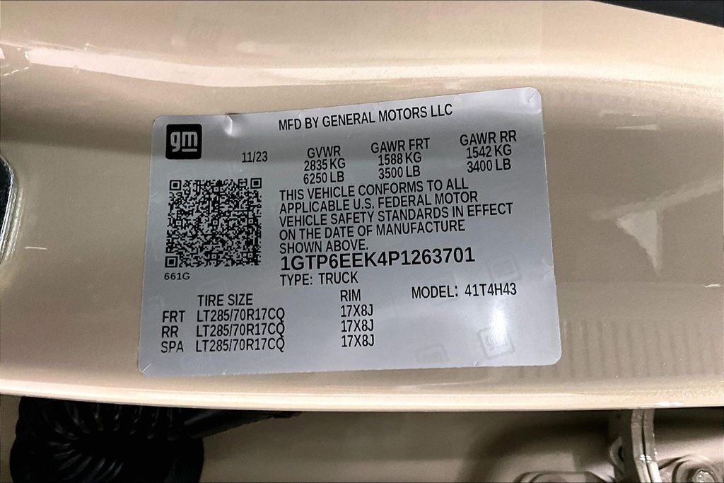 2023 GMC Canyon 4WD Crew Cab Short Box AT4X