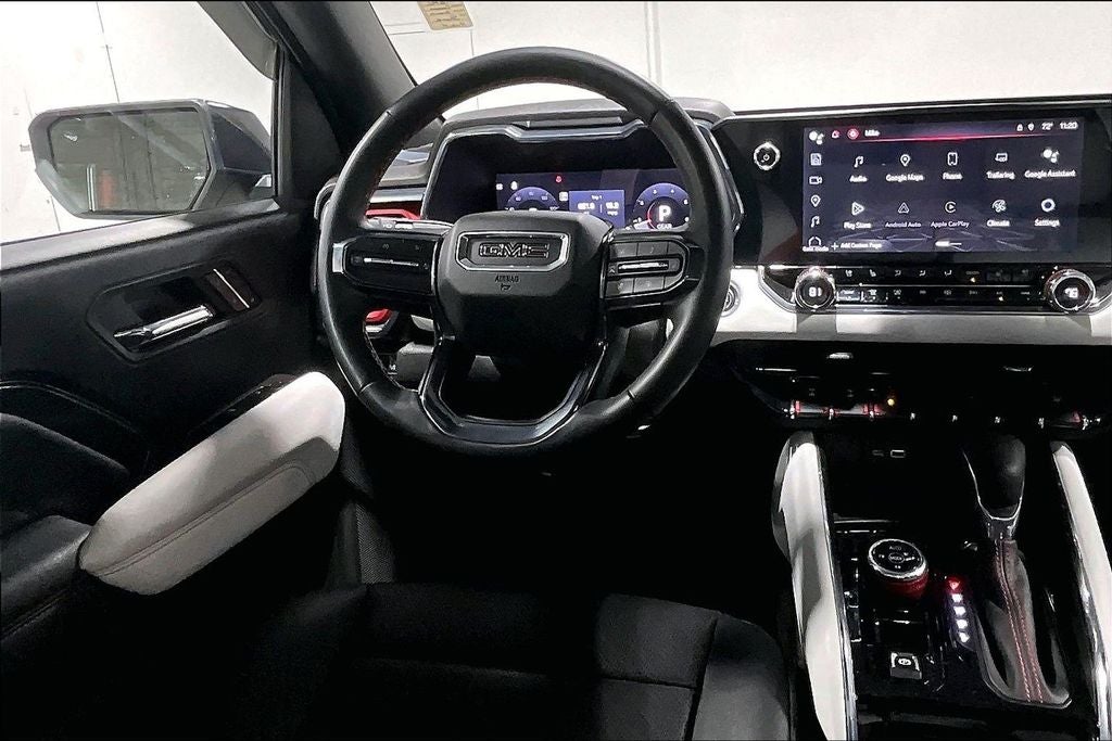 2023 GMC Canyon 4WD Crew Cab Short Box AT4X