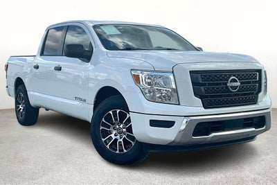 2023 Nissan TITAN Crew Cab SV 4x2