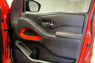 2025 Nissan Frontier Crew Cab PRO-4X 4x4