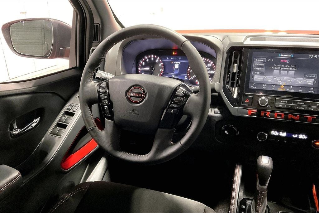 2025 Nissan Frontier Crew Cab PRO-4X 4x4