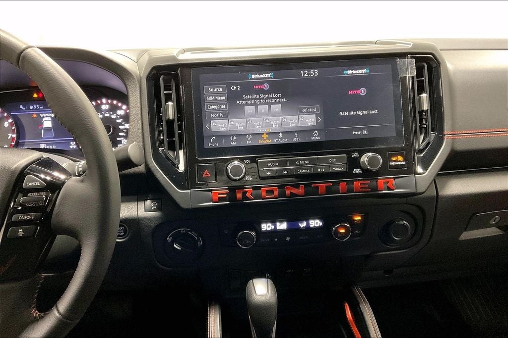 2025 Nissan Frontier Crew Cab PRO-4X 4x4