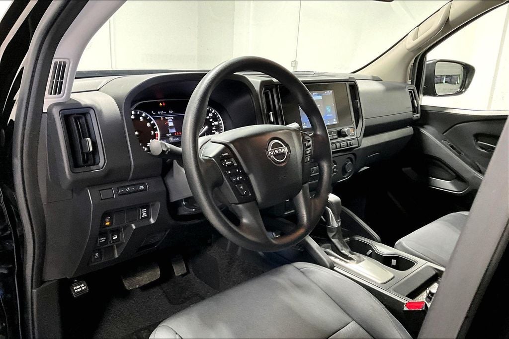 2025 Nissan Frontier Crew Cab S 4x4