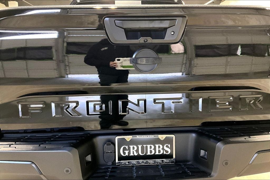 2025 Nissan Frontier Crew Cab S 4x4