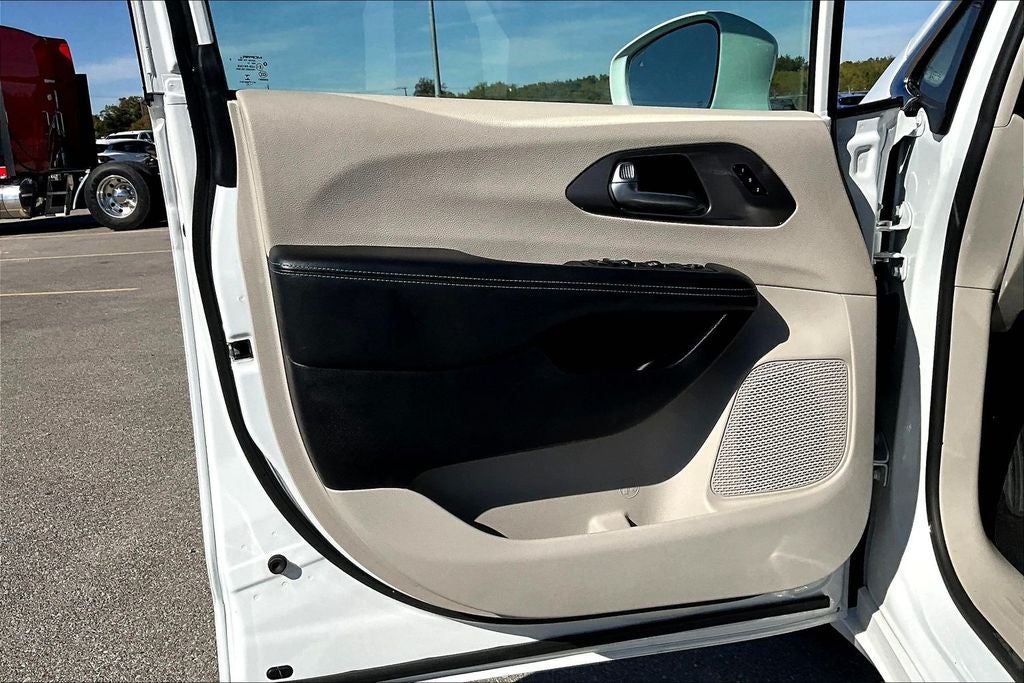 2021 Chrysler Pacifica Touring L AWD