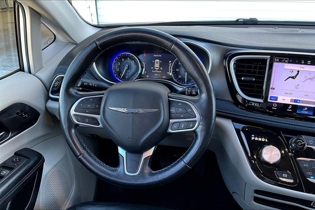 2021 Chrysler Pacifica Touring L AWD