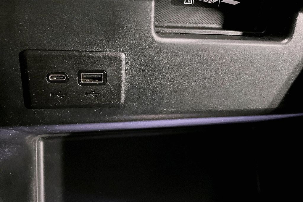 2025 GMC Sierra 1500 4WD Crew Cab Short Box SLT