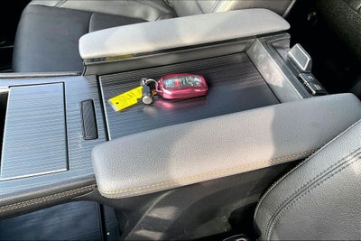 2024 Toyota Sienna Woodland Edition