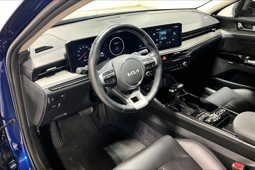 2025 Kia K5 EX