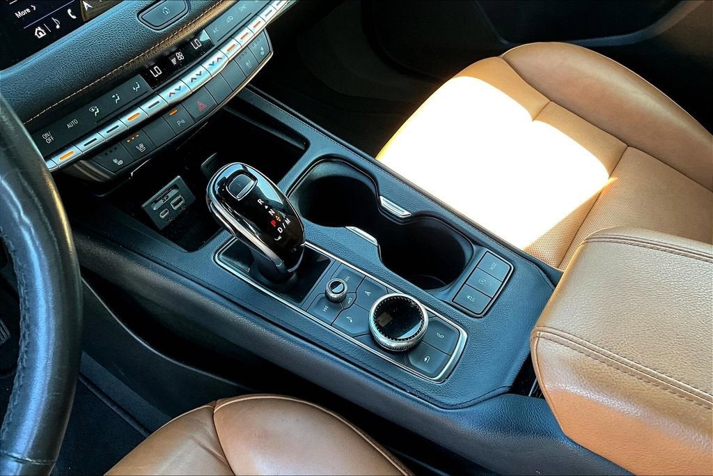 2021 Cadillac XT4 Premium Luxury