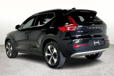 2024 Volvo XC40 B5 Plus Bright Theme